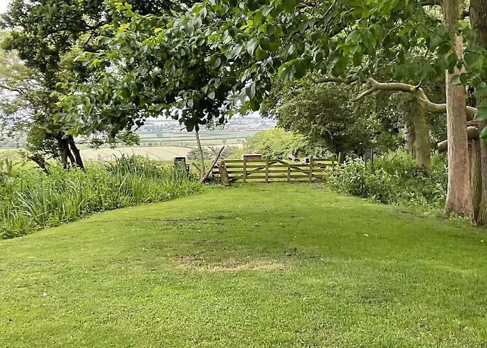 Fox Hill * Brompton (Hambleton)